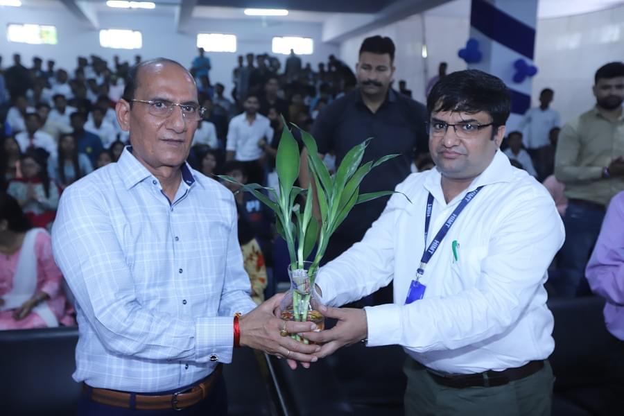 HIMT College of Pharmacy Greater Noida Events photo 2